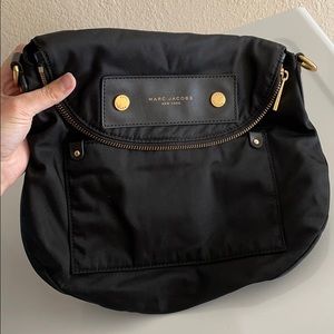 Marc Jacobs New York. No straps.